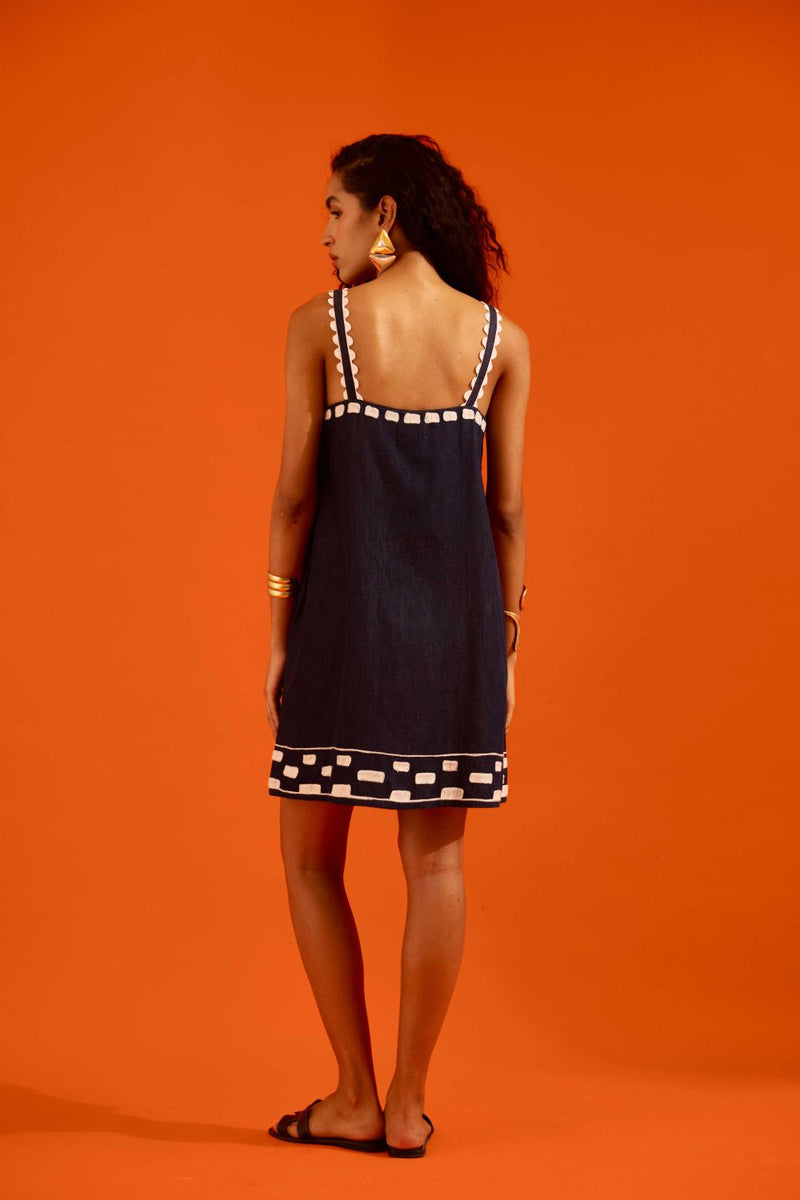 Midnight Blue Strappy Denim Shift Dress With Ivory Garden Thread Embroidery Buy Midnight Blue Strappy Denim Shift Dress With Ivory Garden Thread Embroidery from C&W | Dresses for Women by Indian Summer Story in blue color for women in Singapore