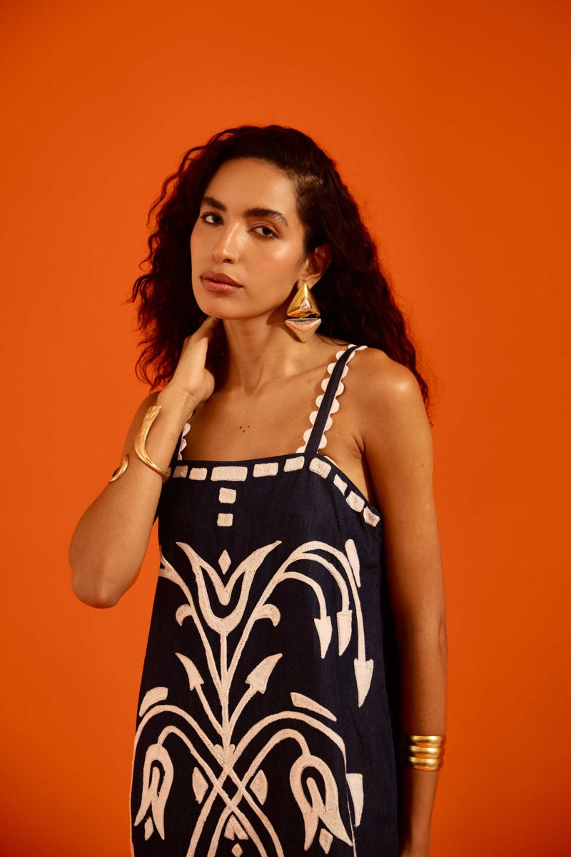 Midnight Blue Strappy Denim Shift Dress With Ivory Garden Thread Embroidery Buy Midnight Blue Strappy Denim Shift Dress With Ivory Garden Thread Embroidery from C&W | Dresses for Women by Indian Summer Story in blue color for women in Singapore