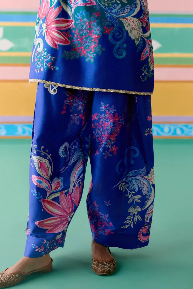 Teal Paisley Square Neck Kurta Set chanderi Buy Teal Paisley Square Neck Kurta Set from C&W | Light Kurta Sets for Women by Label Mogra in teal color for women in Singapore