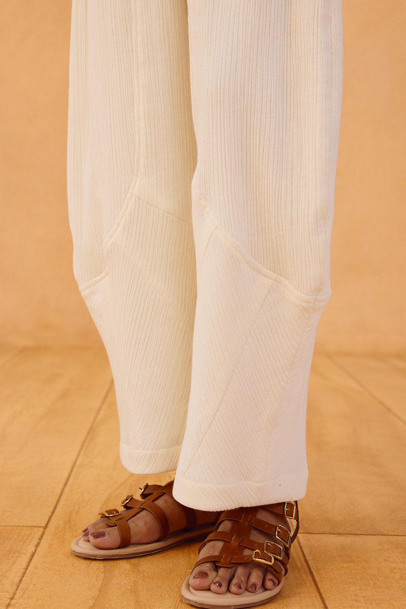 The Frame Organic Cotton Barrel Trousers double gauze pant/trouser by SUI in off-white for women in Singapore
