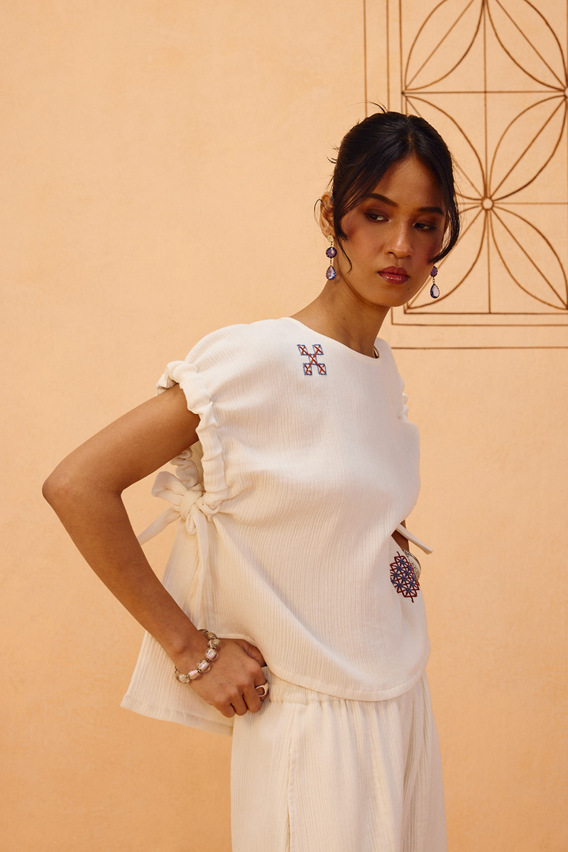 The Frame Organic Cotton Top double gauze top/shirt by SUI in off-white for women in Singapore