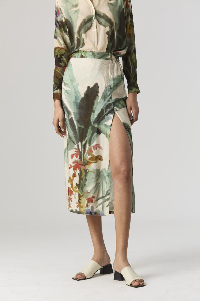 THE HUNT BLAZER & SKIRT SET silk by Yam in green color for women in Singapore