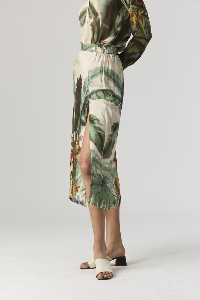 THE HUNT BLAZER & SKIRT SET silk by Yam in green color for women in Singapore