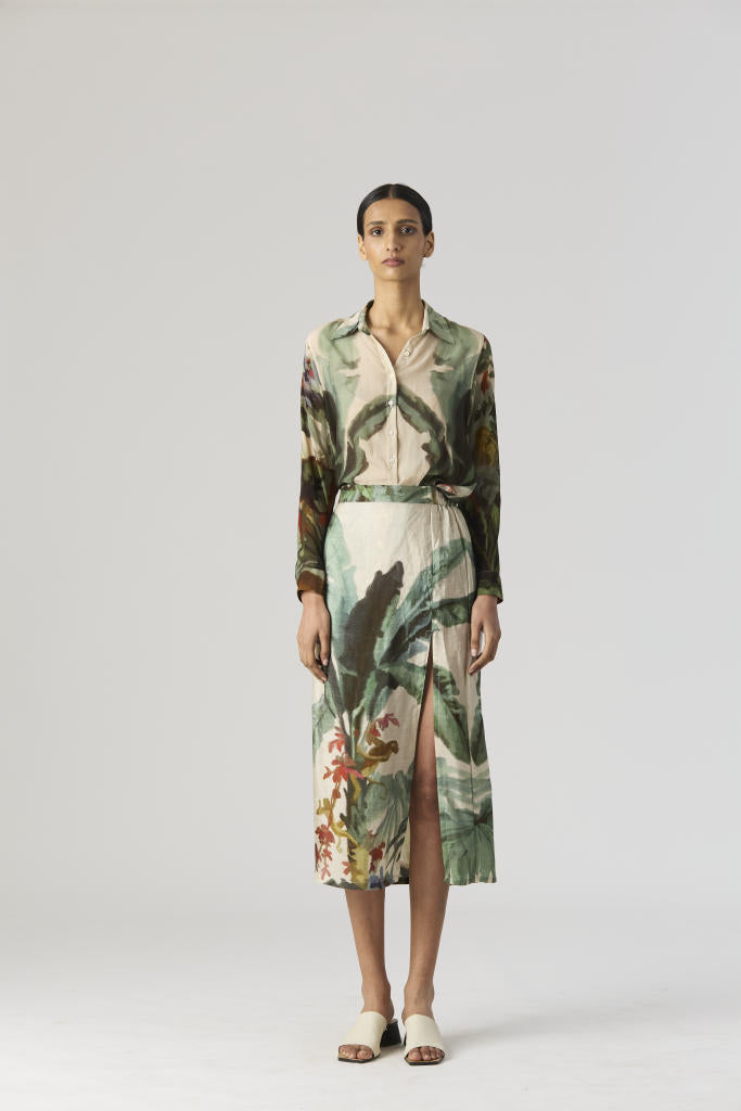 THE HUNT BLAZER & SKIRT SET silk by Yam in green color for women in Singapore