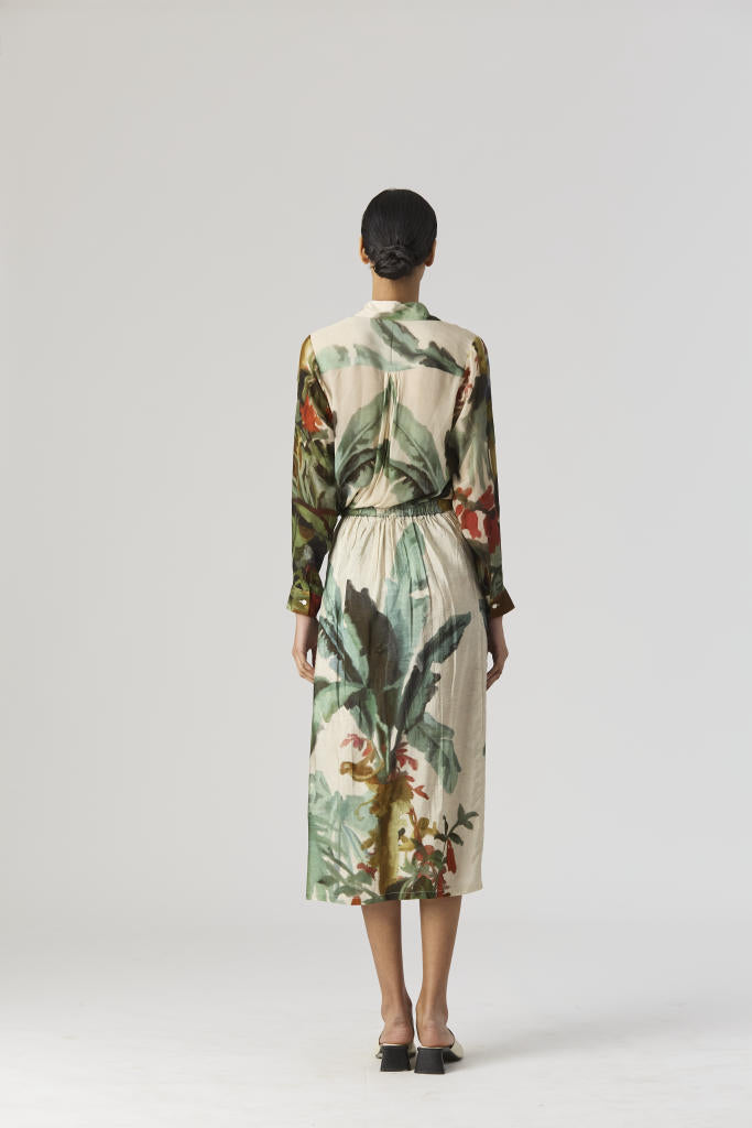 THE HUNT BLAZER & SKIRT SET silk by Yam in green color for women in Singapore