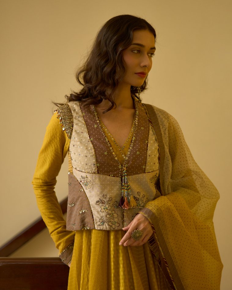 Alka Gilet chanderi indo-western by SWATTI KAPOOR in yellow for women in Singapore
