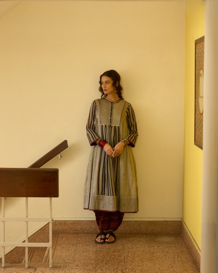 Asha Kurta silk cotton jamdani kurta/kurta set by SWATTI KAPOOR in white for women in Singapore