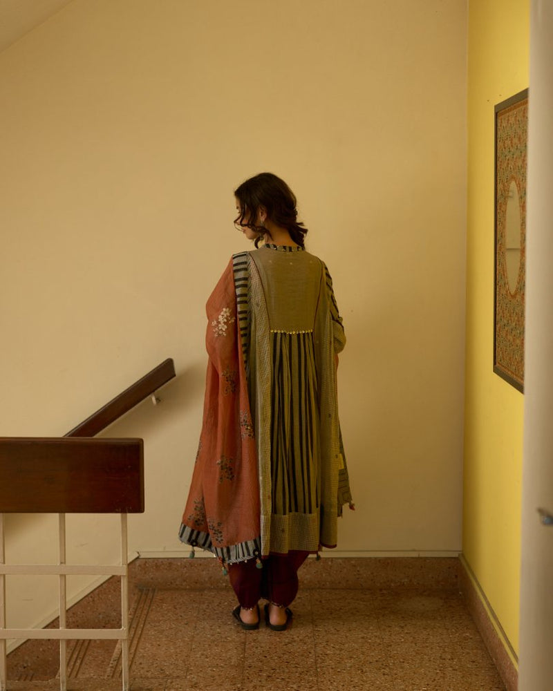 Asha Kurta silk cotton jamdani kurta/kurta set by SWATTI KAPOOR in white for women in Singapore