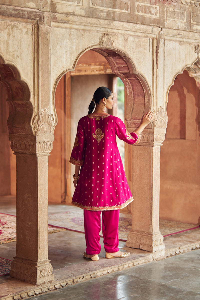 INAAYAT - HOTPINK CHAUGA WITH SALWAR chanderi silk kurta/kurta set by SHEETAL BATRA in pink for women in Singapore
