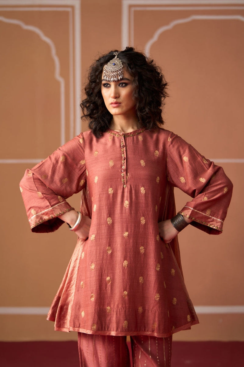 Charu Kurta chanderi kurta/kurta set by SWATTI KAPOOR in peach for women in Singapore