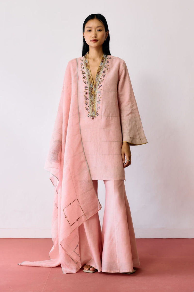Naar Hand-Embroidered Metallic Kurta Set-Pink linen kurta/kurta set by Manan in pink for women in Singapore