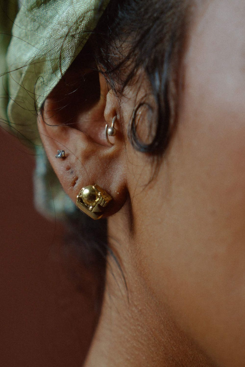 Love Studs