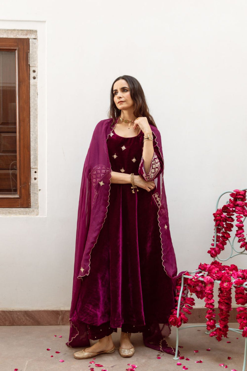 Zeya - Velvet Embroidered Suit Set Buy Zeya - Velvet Embroidered Suit Set from C&W | Kurta/Kurta Sets for Women by Maison Shefali in purple color for women in Singapore