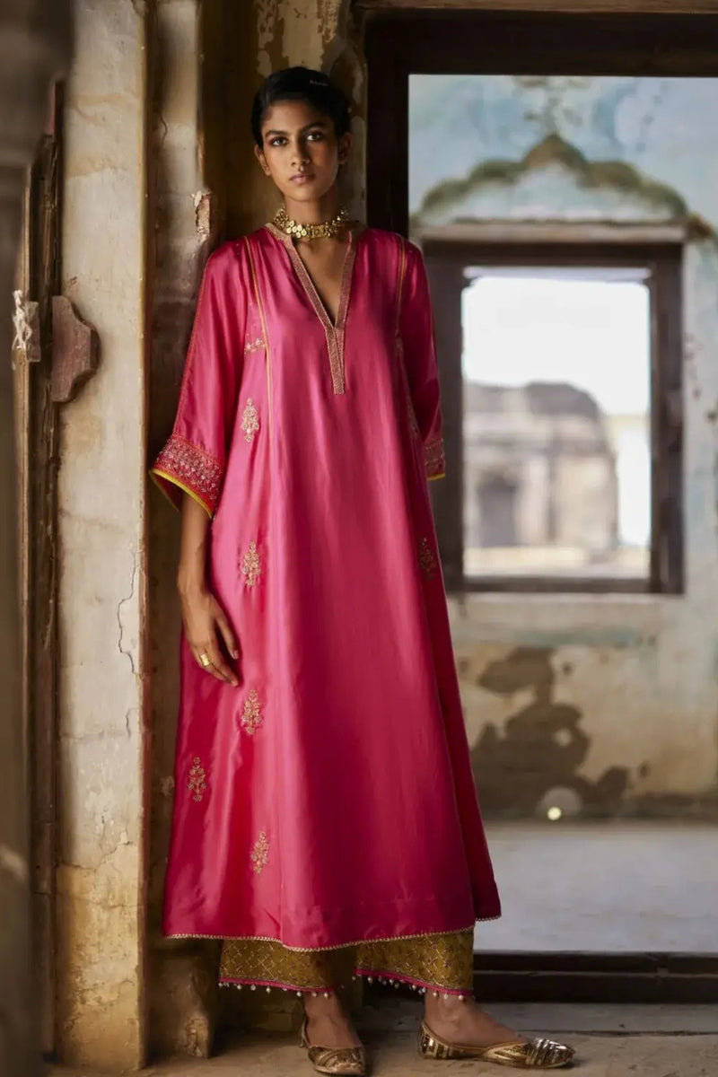 Nadira Hot Pink Silk Butti Back Yoke Kurta Set