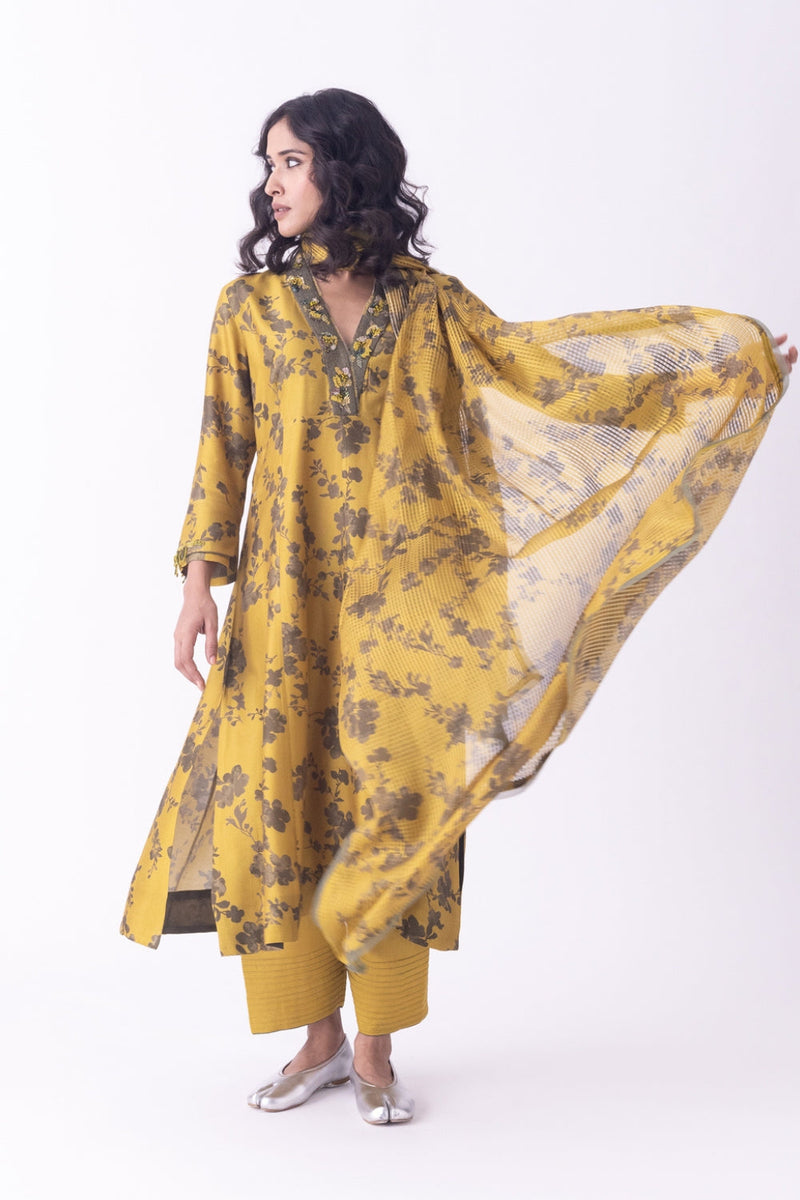Nikhar-Dupatta silk organza dupatta by Shades of India in mustrad for women in Singapore