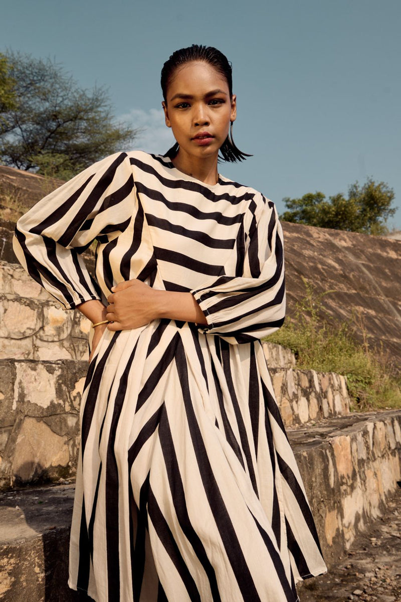 Emu dress cotton by Khara Kapas in black for women in Singapore