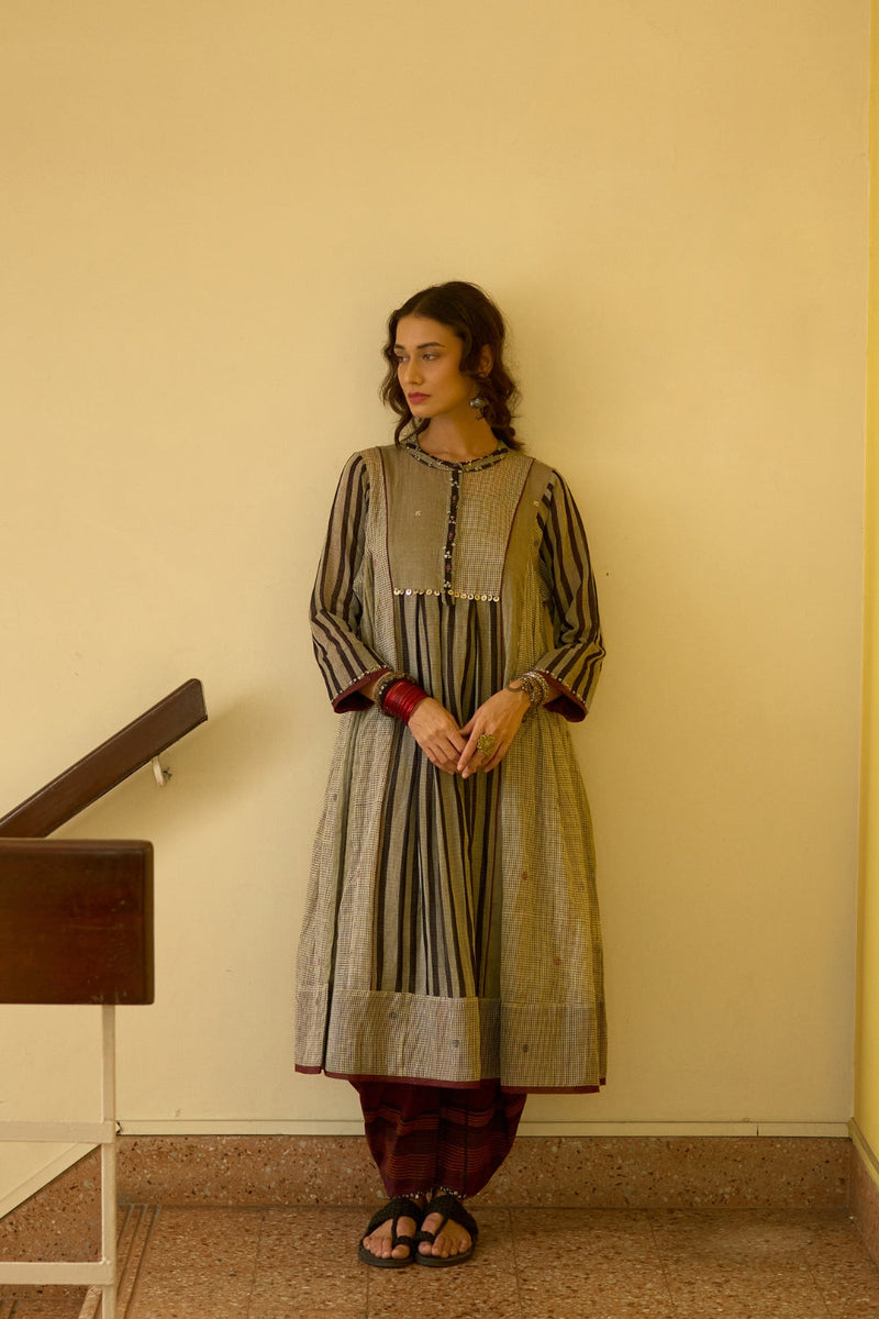 Asha Kurta silk cotton jamdani kurta/kurta set by SWATTI KAPOOR in white for women in Singapore