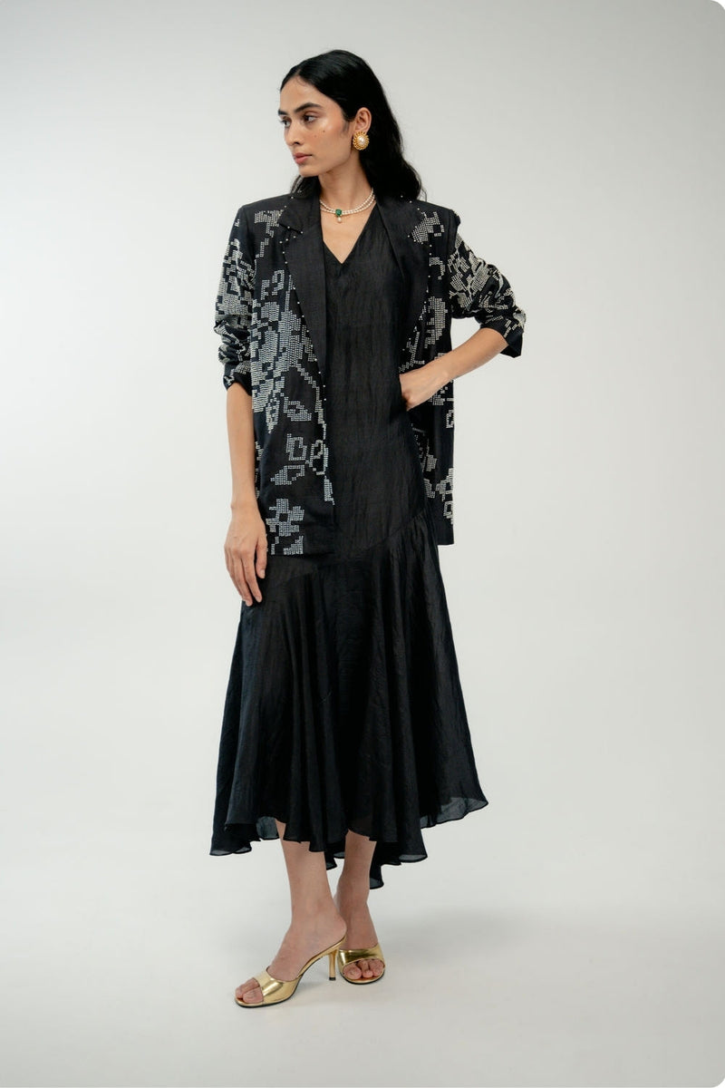 The Promise Set mulberry silk dress by Ode to Odd in black for women in Singapore