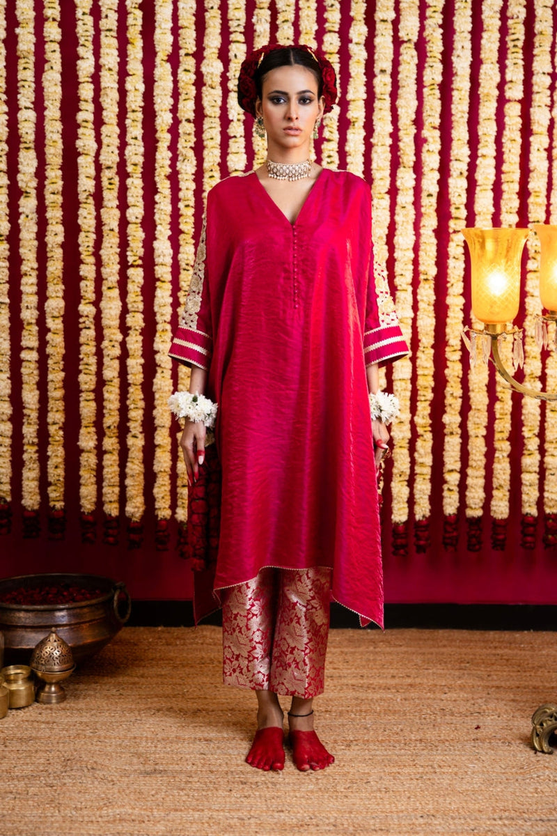 Shimmer Crêpe Tunic & Brocade Pants Set-Coral (Red / Pink Two Tone) crepe kurta/kurta set by Sabo by Sabina in red for women in Singapore