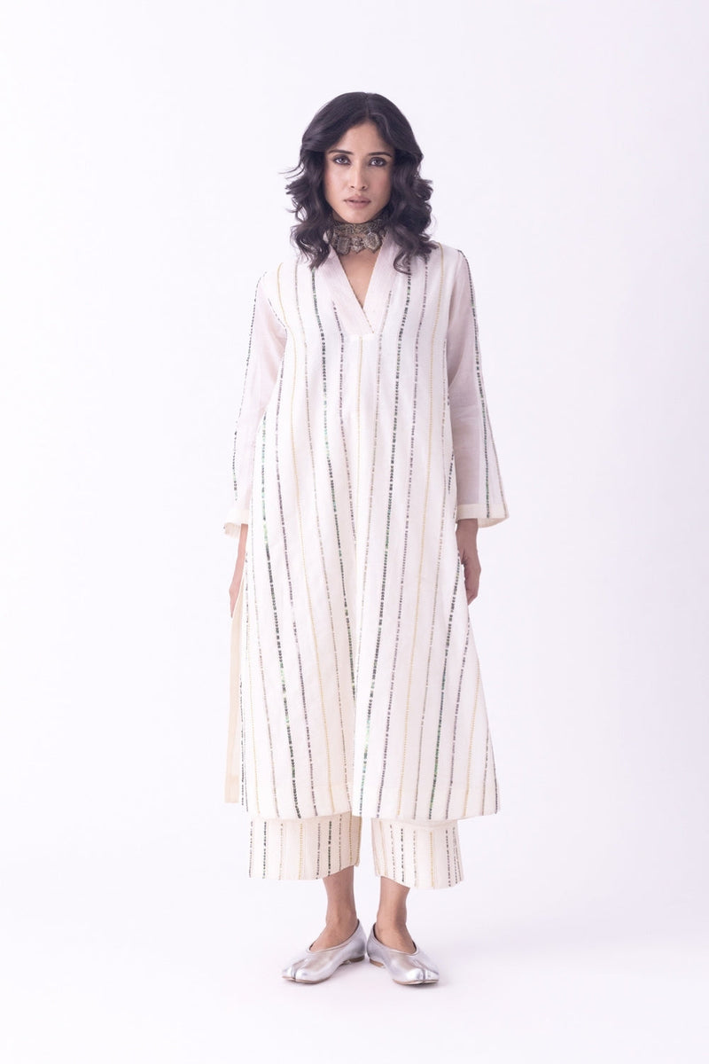 Gulra-Kurta chanderi kurta/kurta set by Shades of India in beige for women in Singapore