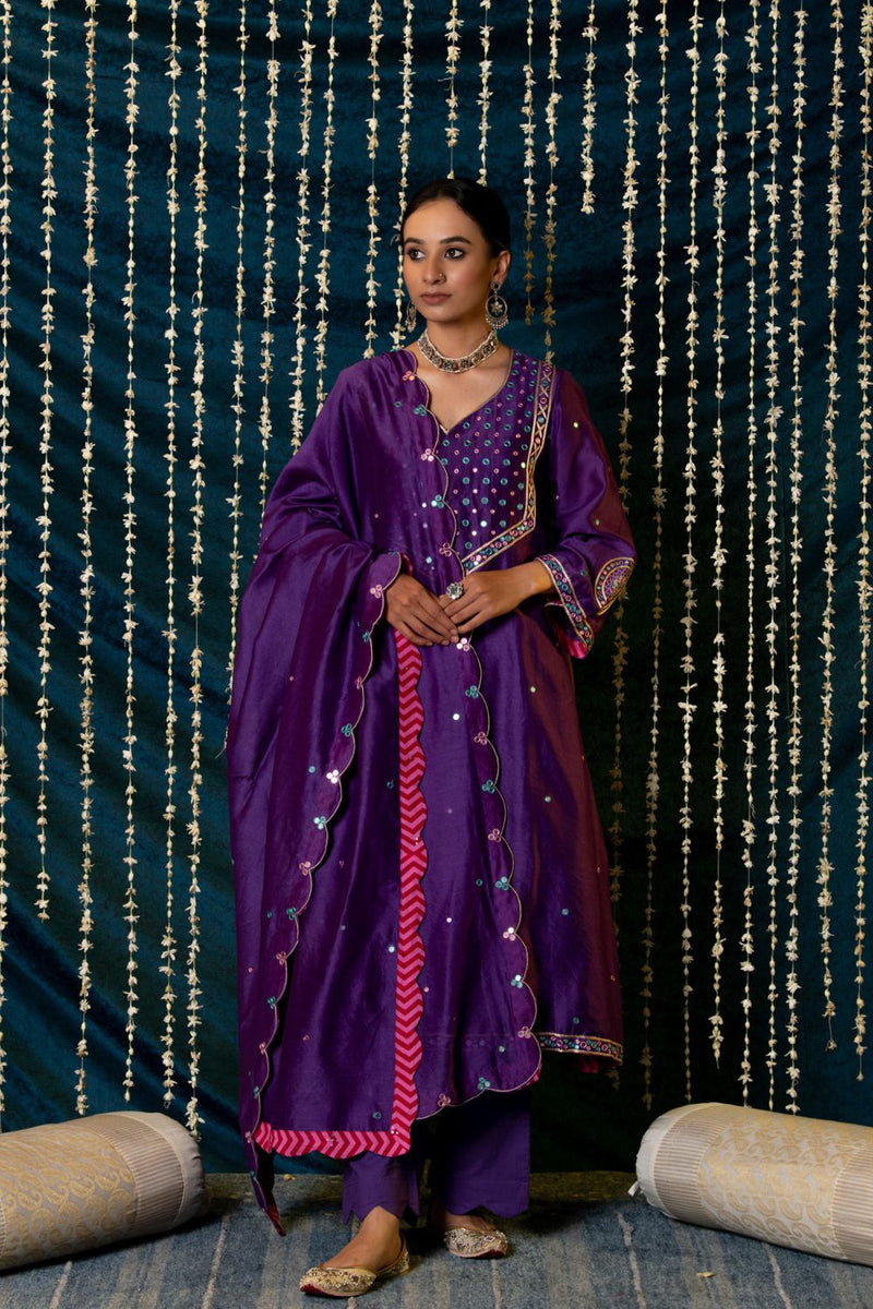 Hunar Kurta Set silk Buy Hunar Kurta Set from C&W | Kurta/Kurta Sets for Women by Maison Shefali for women in Singapore