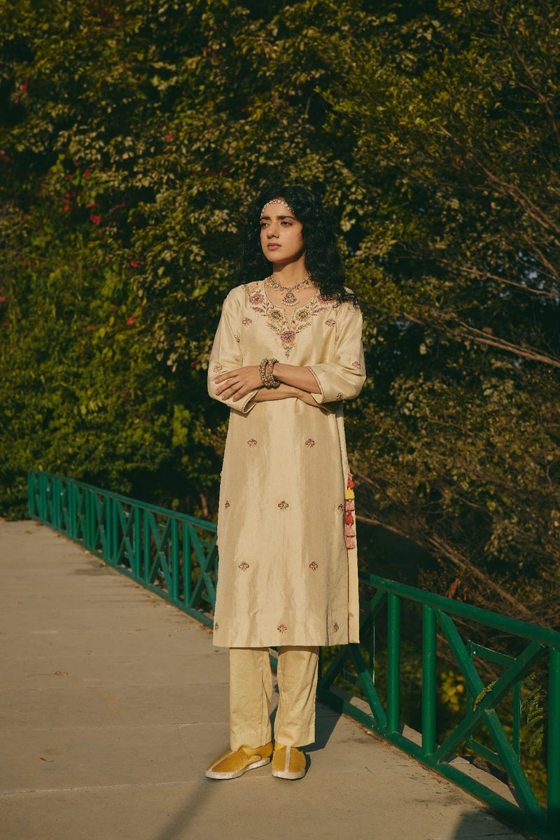 VANYA & BANI KURTA & PANT