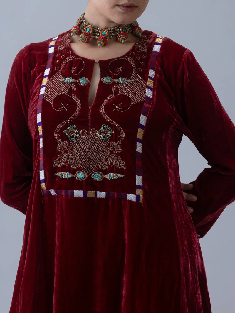 Varja Kurta-Red