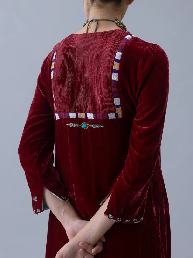 Varja Kurta-Red
