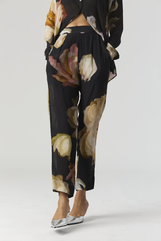 VIVA FIORI CO-ORD SET by Yam in black color for women in Singapore