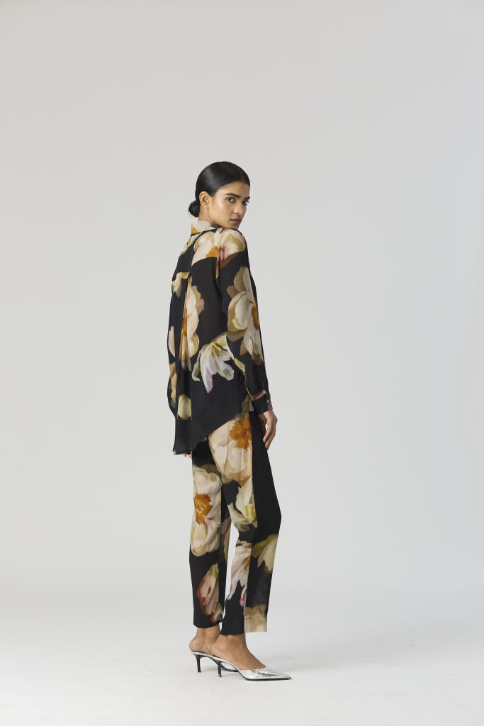 VIVA FIORI CO-ORD SET by Yam in black color for women in Singapore