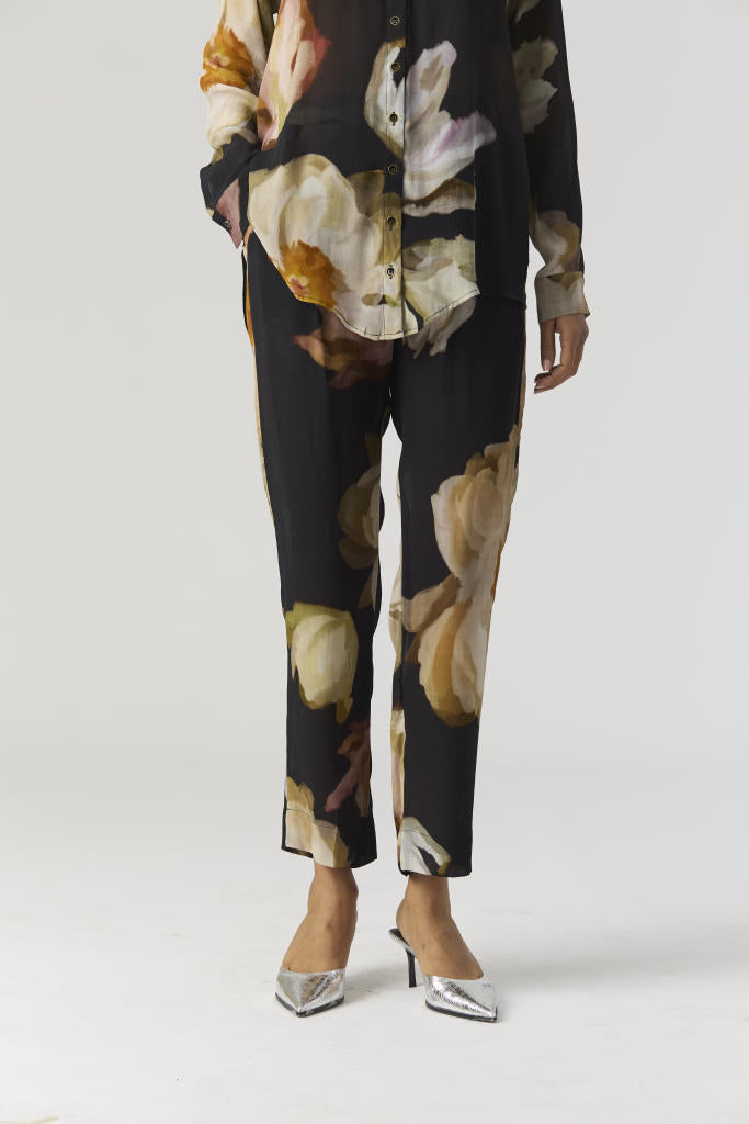 VIVA FIORI CO-ORD SET by Yam in black color for women in Singapore