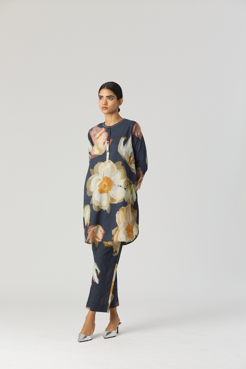 VIVA FIORI COTTON KURTA SET cotton by Yam in black color for women in Singapore
