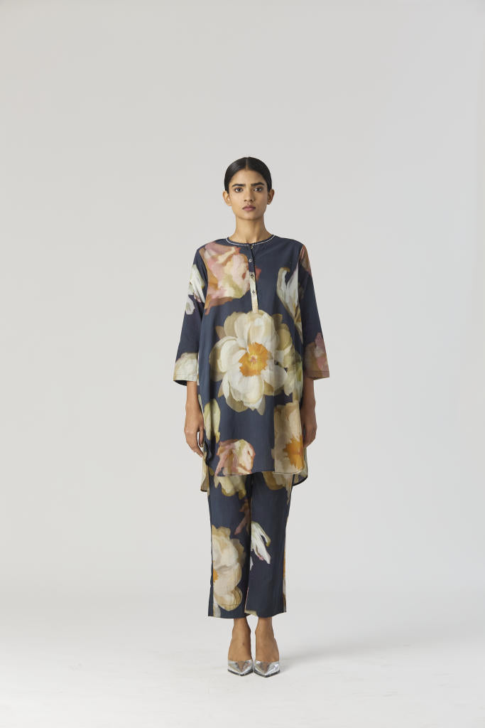 VIVA FIORI COTTON KURTA SET cotton by Yam in black color for women in Singapore