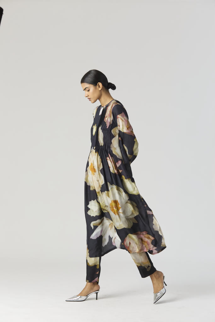VIVA FIORI PINTUCKS KURTA SET silk by Yam in black color for women in Singapore