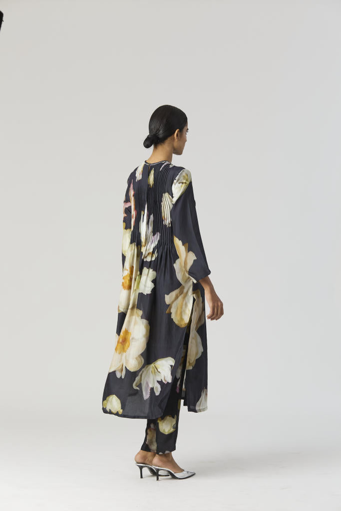VIVA FIORI PINTUCKS KURTA SET silk by Yam in black color for women in Singapore