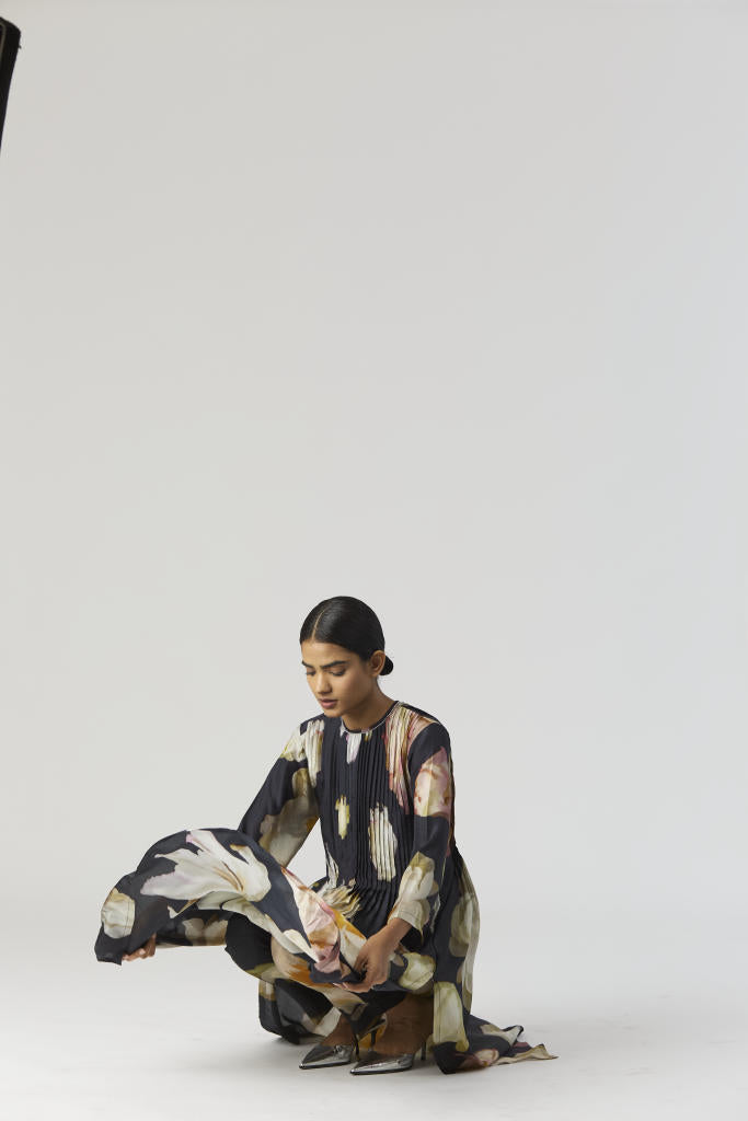 VIVA FIORI PINTUCKS KURTA SET silk by Yam in black color for women in Singapore