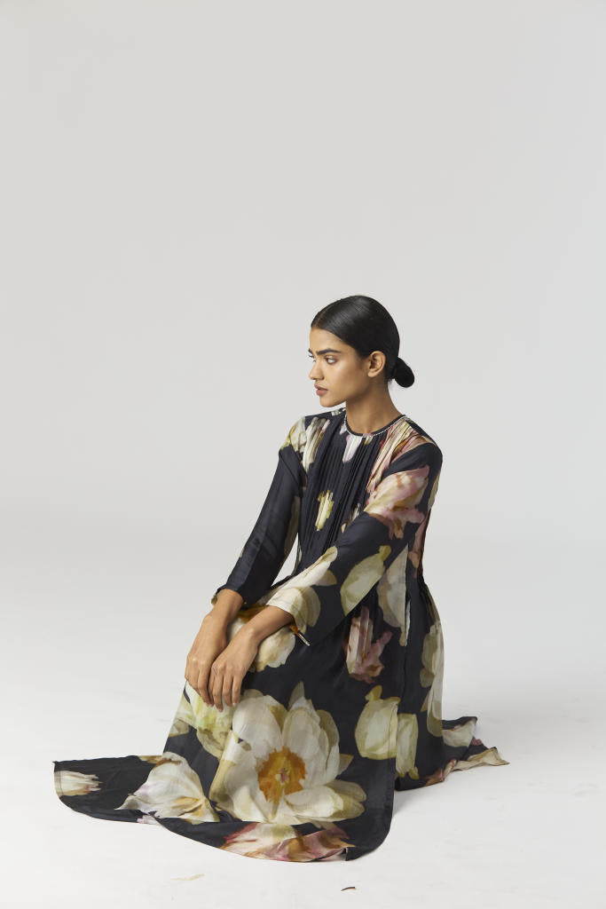 VIVA FIORI PINTUCKS KURTA SET silk by Yam in black color for women in Singapore