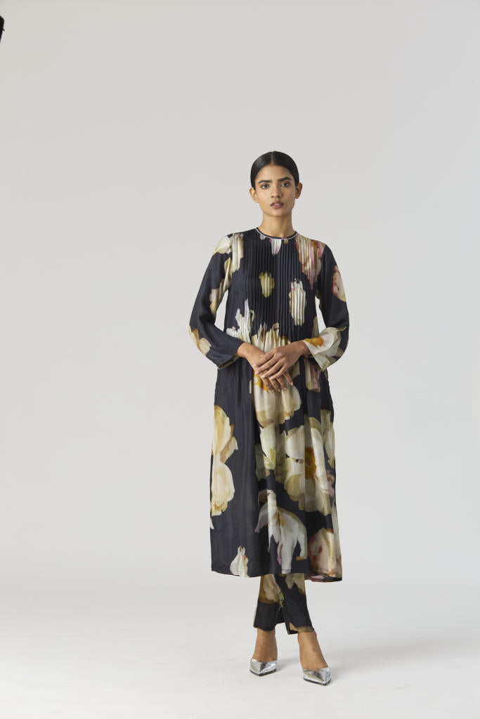 VIVA FIORI PINTUCKS KURTA SET silk by Yam in black color for women in Singapore