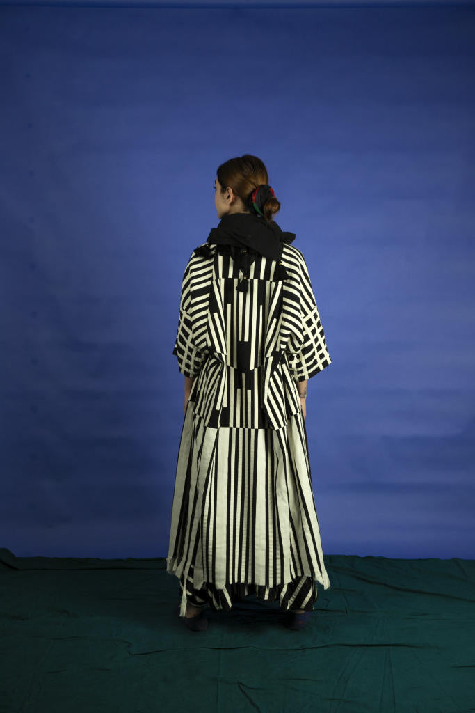 Wascheck Jacket cotton by Ka-Sha in black color for women in Singapore