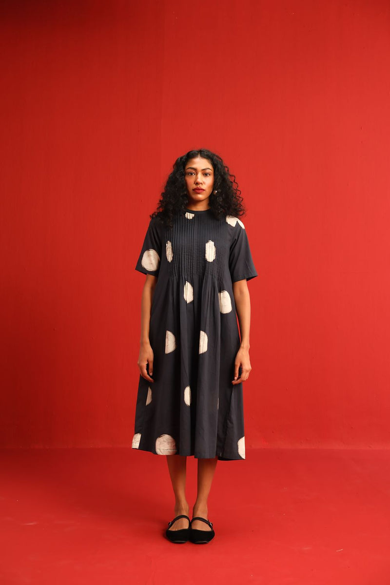 Ginger Dress cotton by Yam in black color for women in Singapore