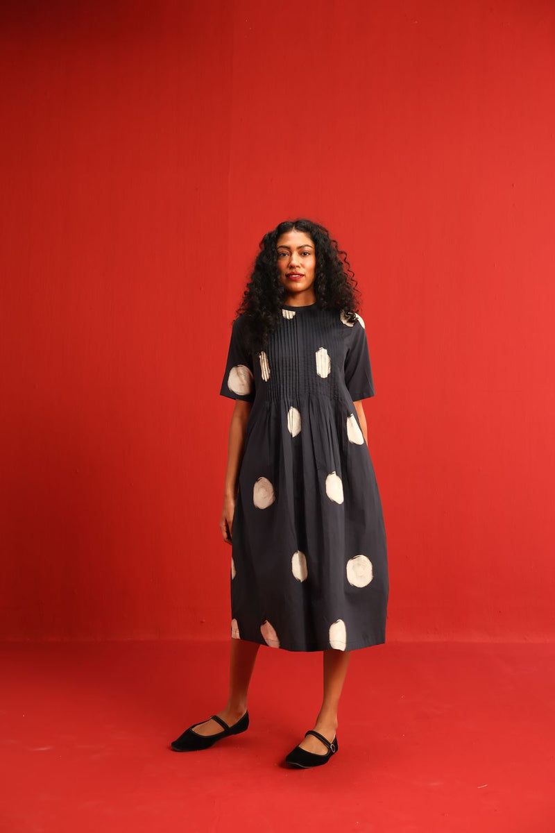 Ginger Dress cotton by Yam in black color for women in Singapore