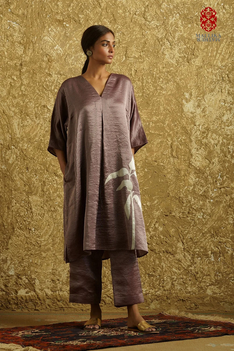 Zuria' kora silver Zari stripes phalsa kora kurta/kurta set by Malika Mathur in phalsa for women in Singapore
