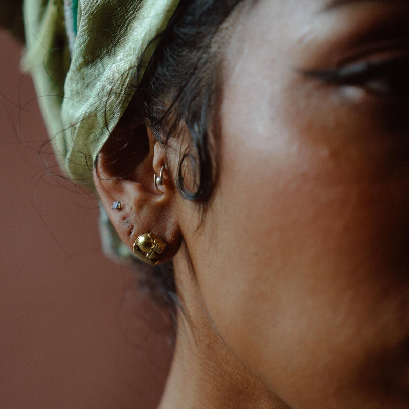 Love Studs