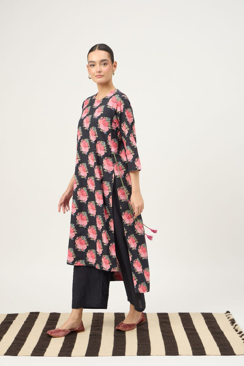 Black Nayab Pant And Kurta And Dupatta Set