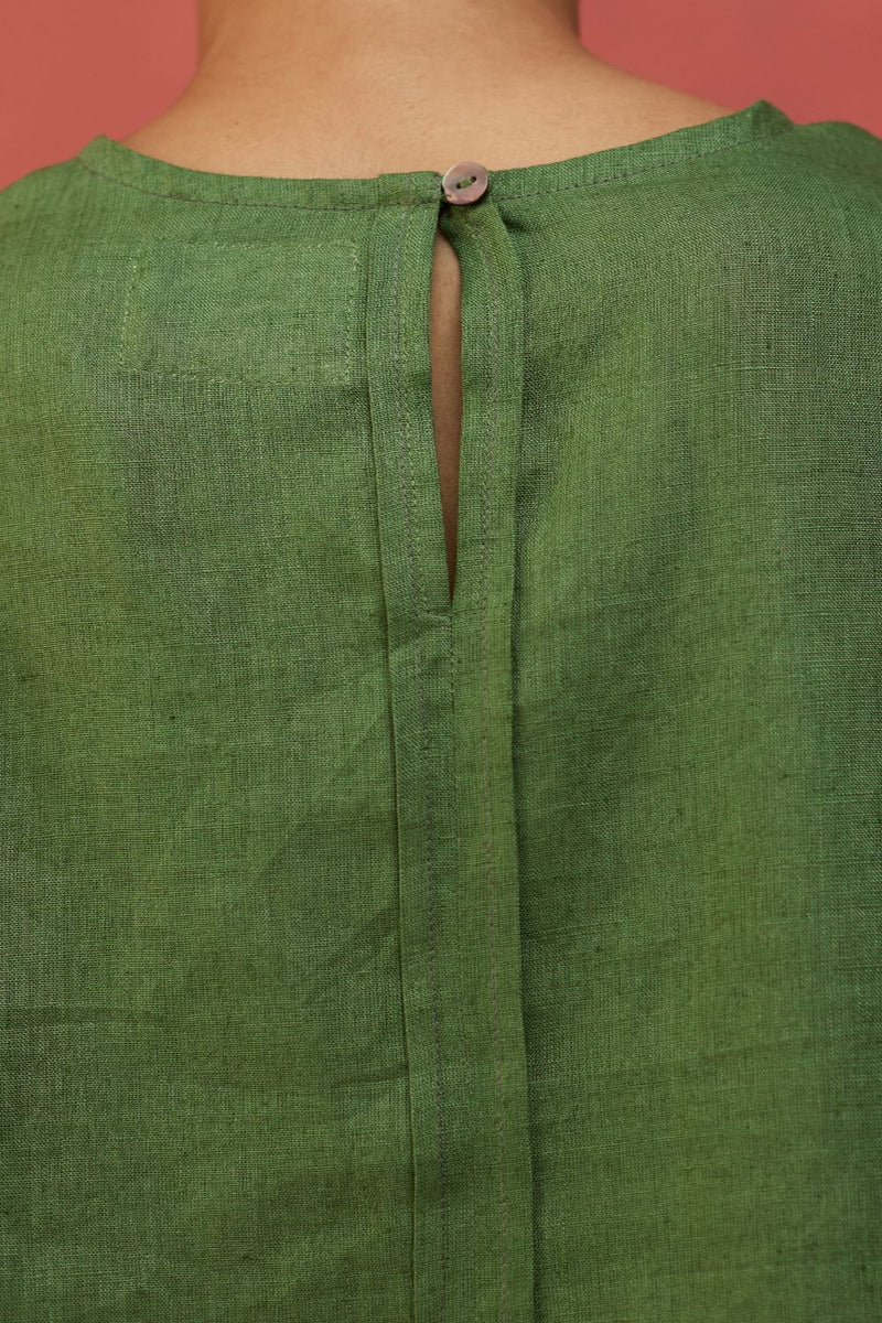 Mariko Cropped Linen Co-ord Set - Fern Green by Manan for in Singapore