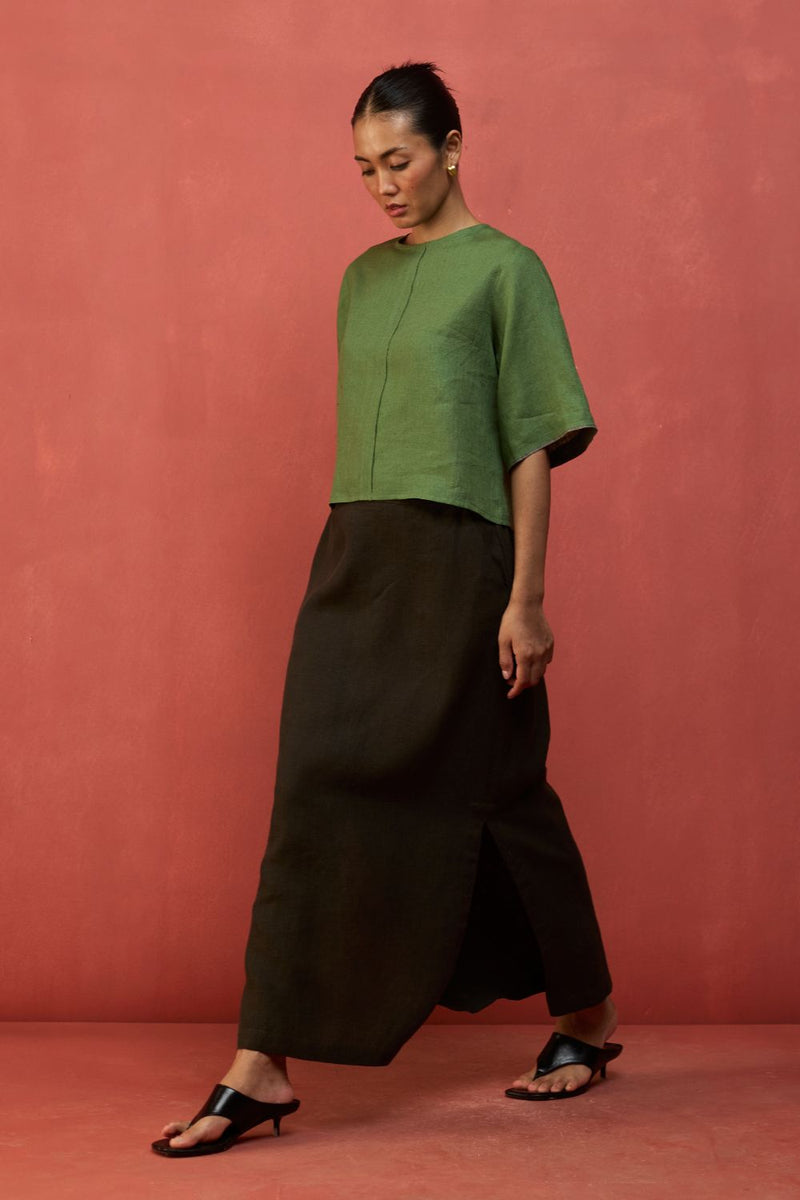 Mariko Cropped Linen Co-ord Set - Fern Green by Manan for in Singapore