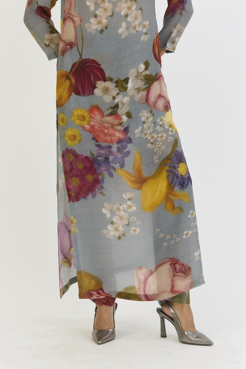 INDIGO ROSE LONG KURTA SET by Yam in blue color for women in Singapore