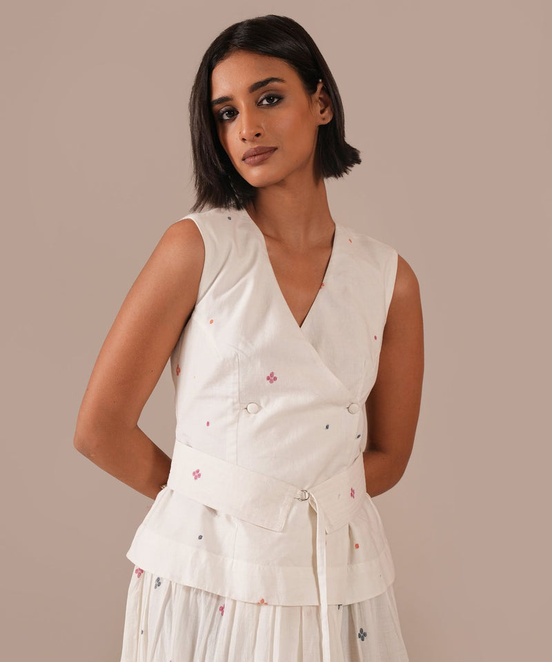 JASMINE DEW SET 100% cotton Buy JASMINE DEW SET from C&W | Co-Ord Sets for Women by Indigo Dreams in white color for women in Singapore