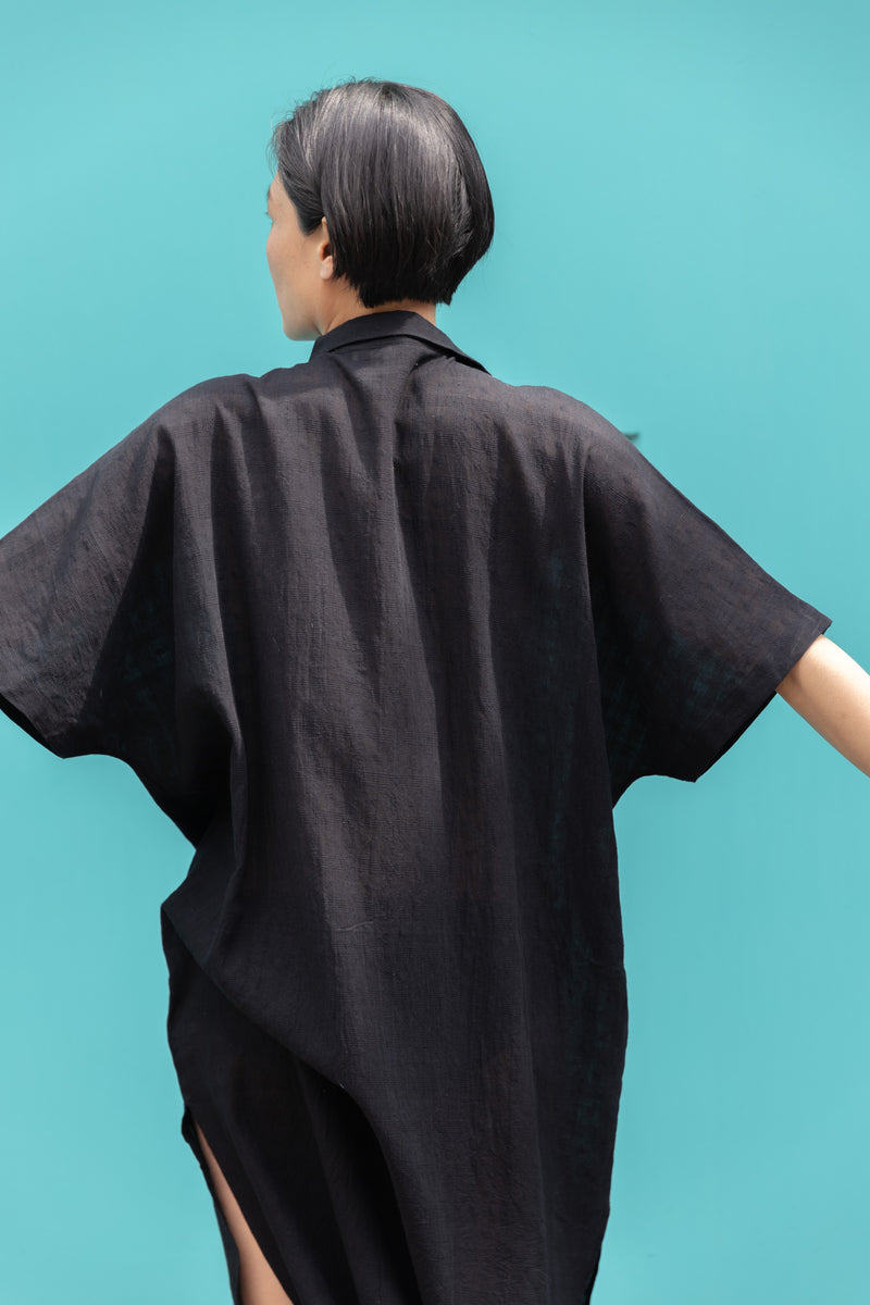 Tokyo — Street Shirt — Noir cotton by World of Crow in black color for women in Singapore