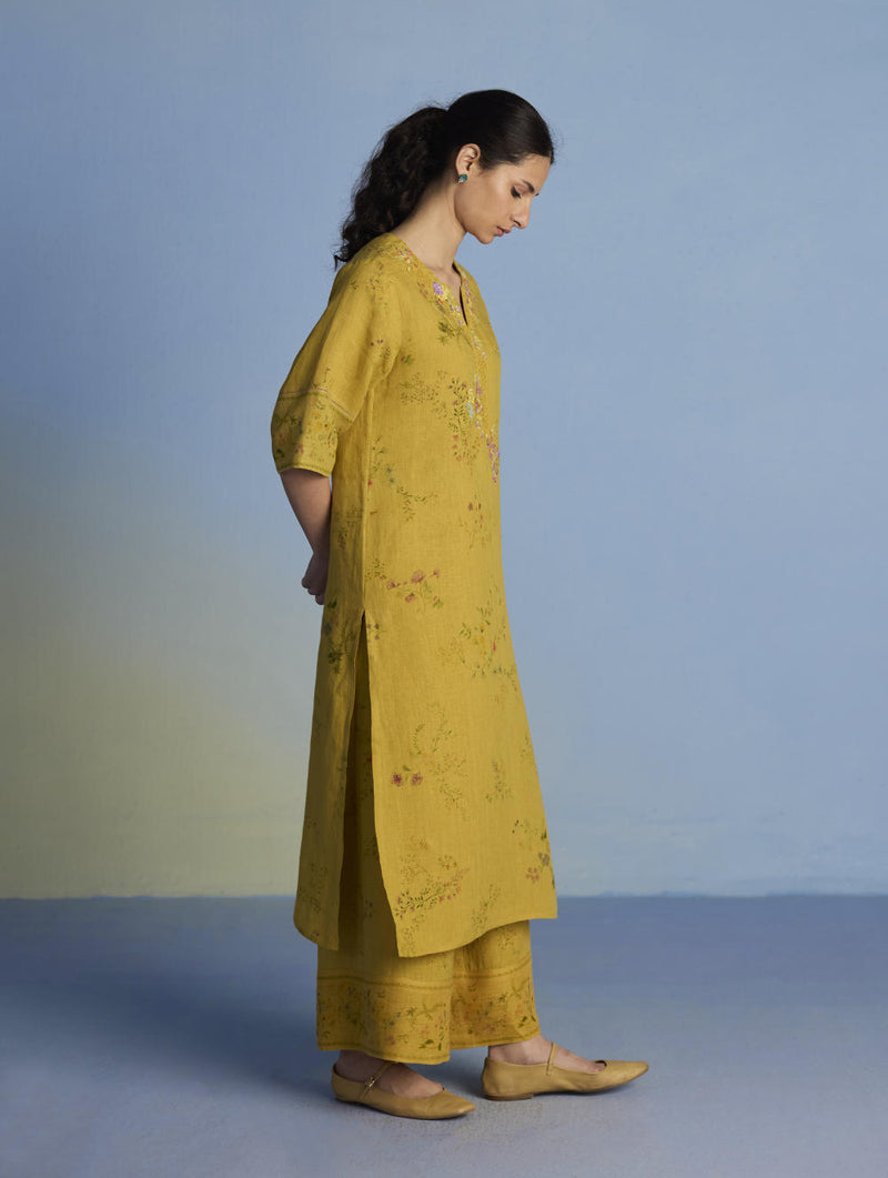 Para Hand-Embroidered Linen Kurta - Ochre linen by Manan for women in Singapore